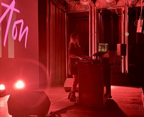 DJ